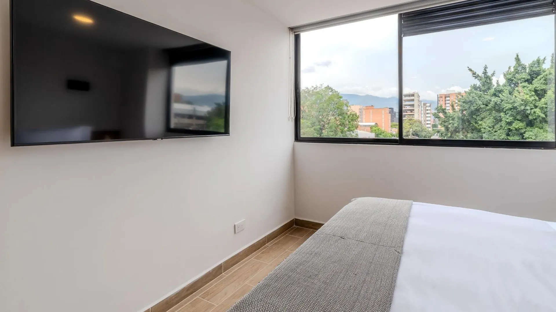 Oliving By Wynwood House Aparthotel Medellin