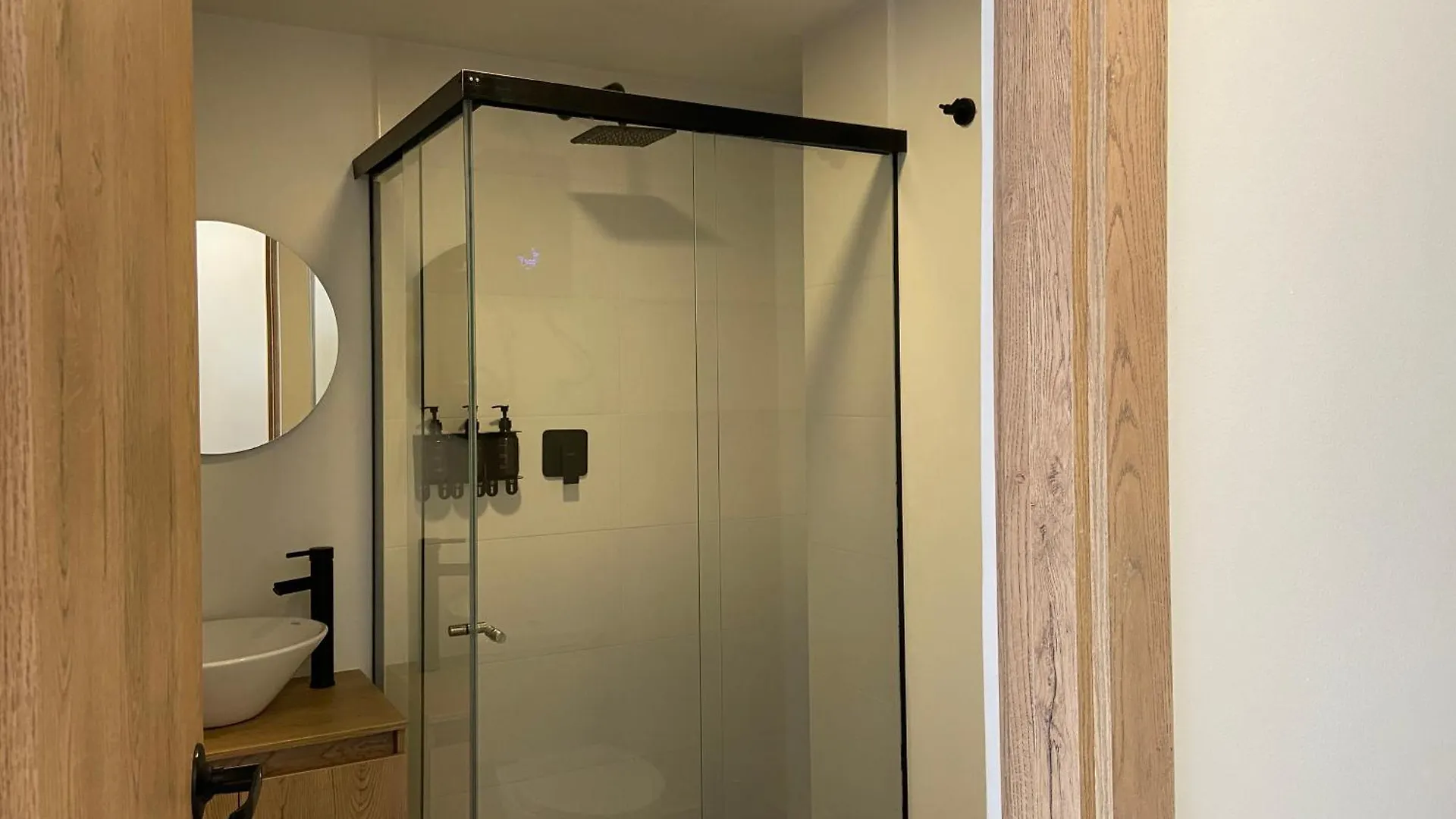 Aparthotel Oliving By Wynwood House Medellín Colombia