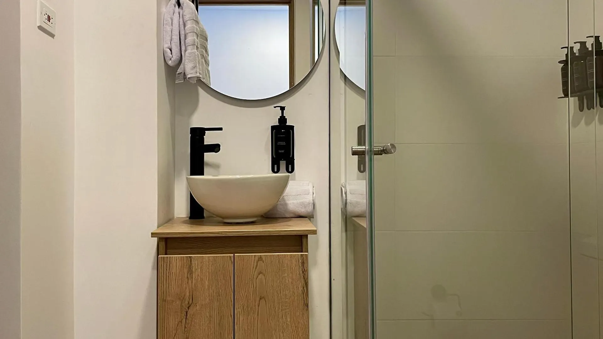 Oliving By Wynwood House Aparthotel Medellín Colombia