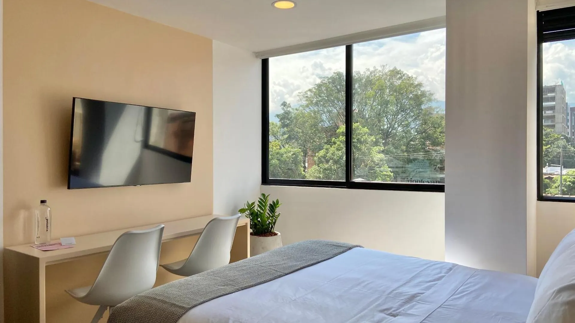 Oliving By Wynwood House Aparthotel Medellín