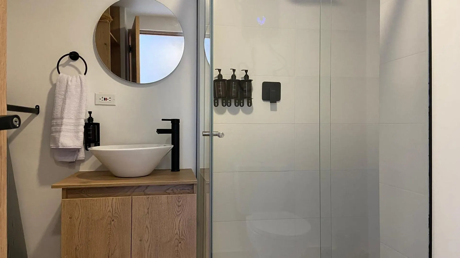Oliving By Wynwood House Aparthotel Medellín