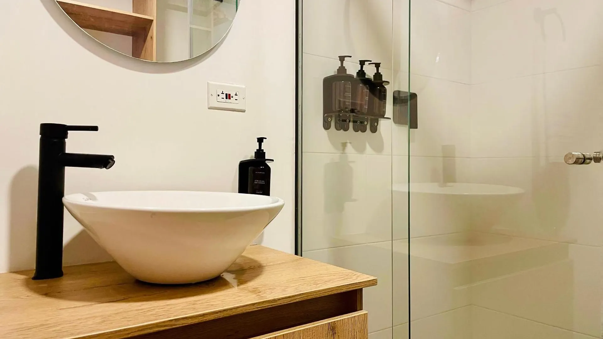 Oliving By Wynwood House Aparthotel Medellín 0*,  Colombia